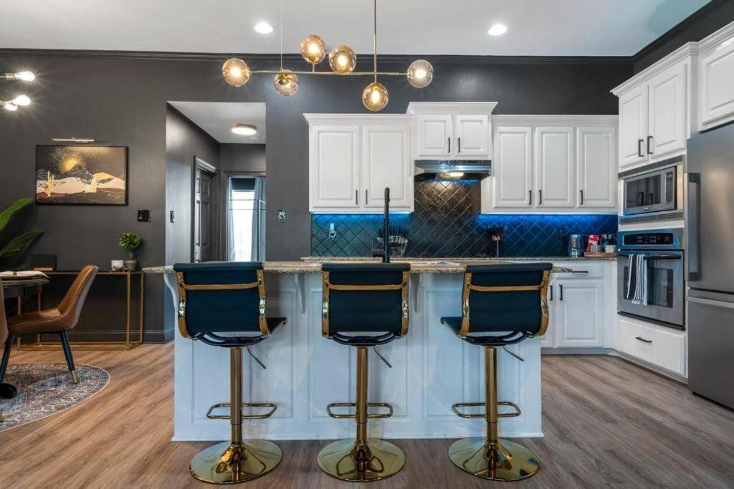 Stylish & Romantic Home, Long-Term Friendly, King Baton Rouge Esterno foto